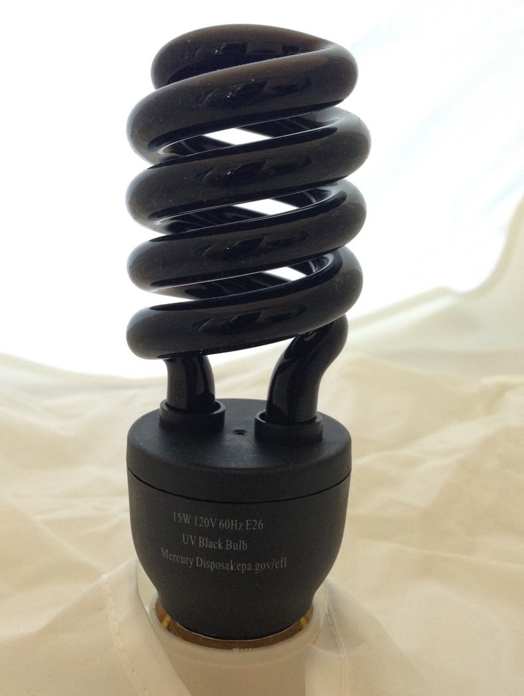 15W UV Black Spiral CFL Fluorescent Light Bulb - E27 E26
