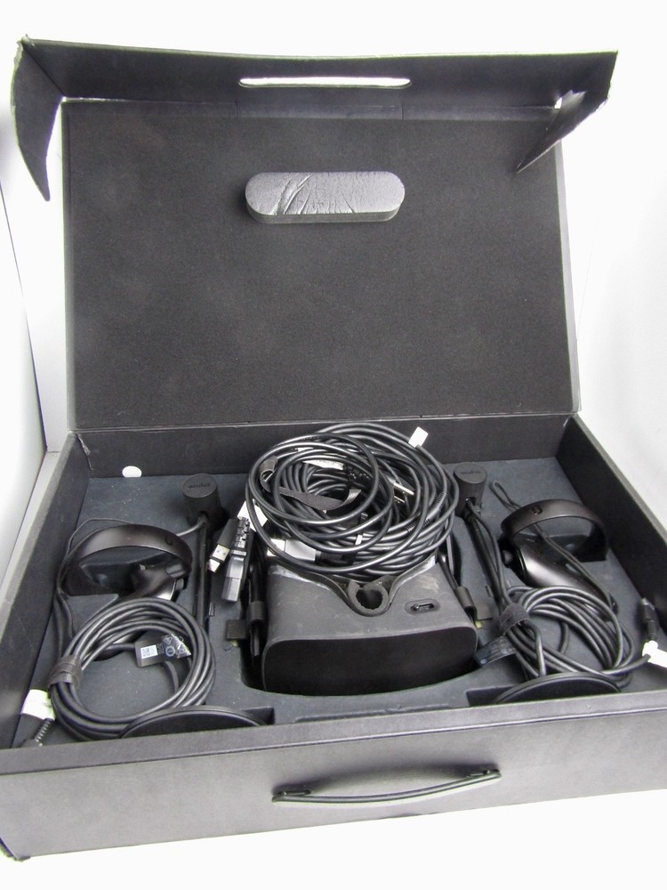 Oculus Rift Virtual Reality Headset with Sensor and Accessories - Not Tested !