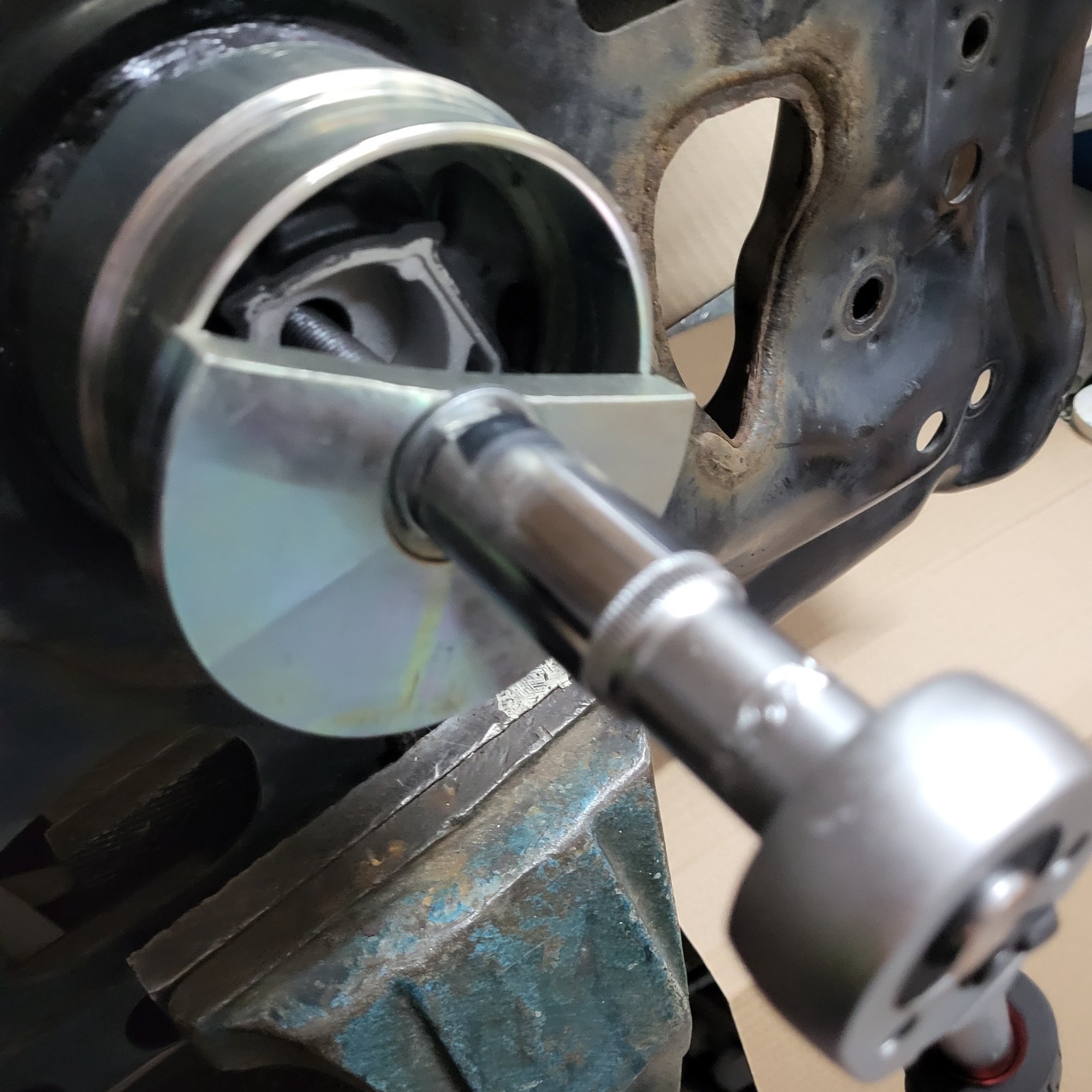 Engine Subframe Mount Bush Dogbone Removal Tool VW Golf MK7 MK8 Passat B8 Tiguan