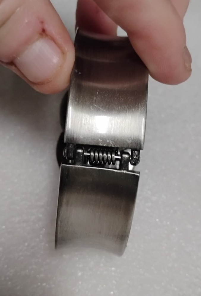 VTG Silver Tone Hinged Cuff Style Bracelet