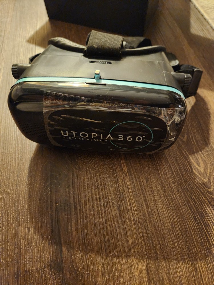 ReTrak Utopia 360 Degree 3D VR Headset Bundle Bluetooth Earbuds & Controller