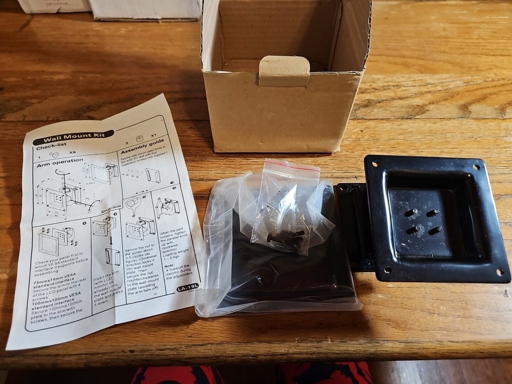 Mount it- LED Display Wall Mount WDVESA-LA19L New