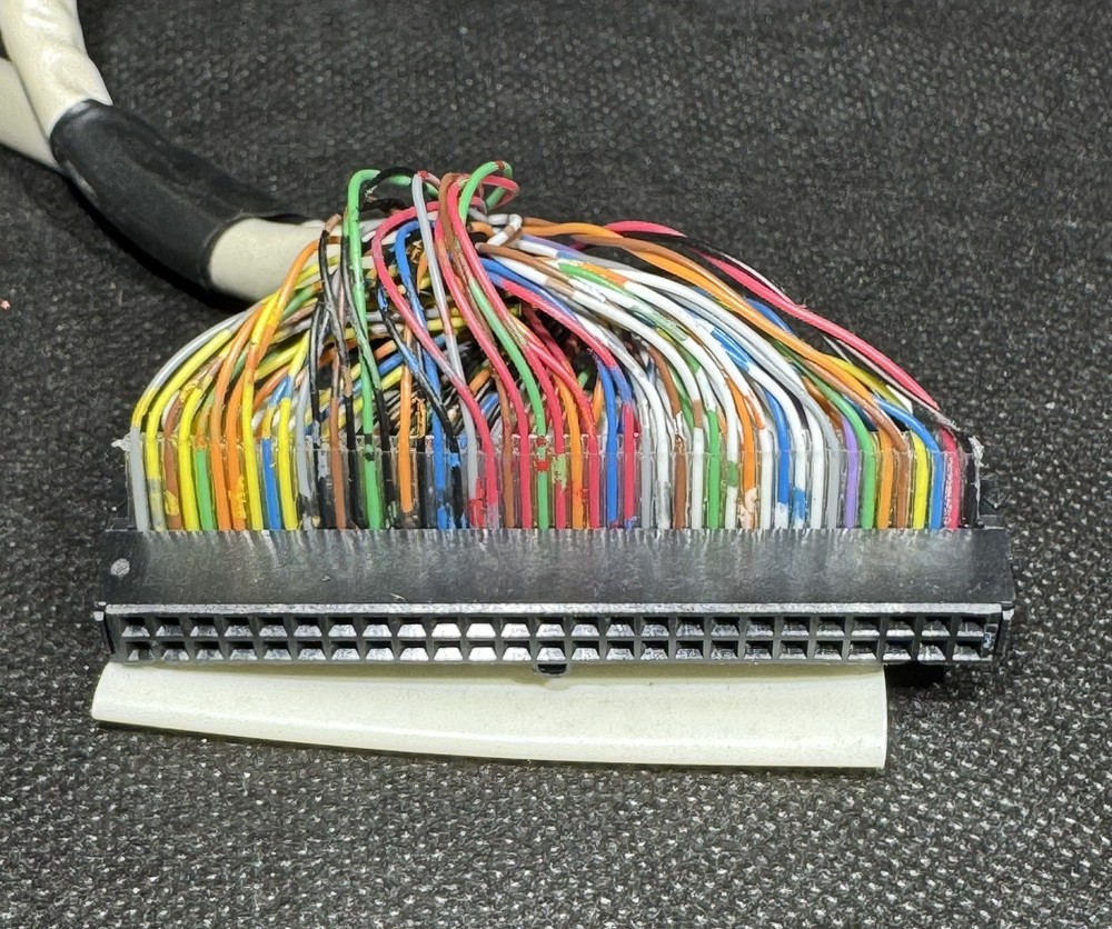 Sun Microsystems 530-2278 Internal SCSI Data Cable for Sun SPARCstation 20