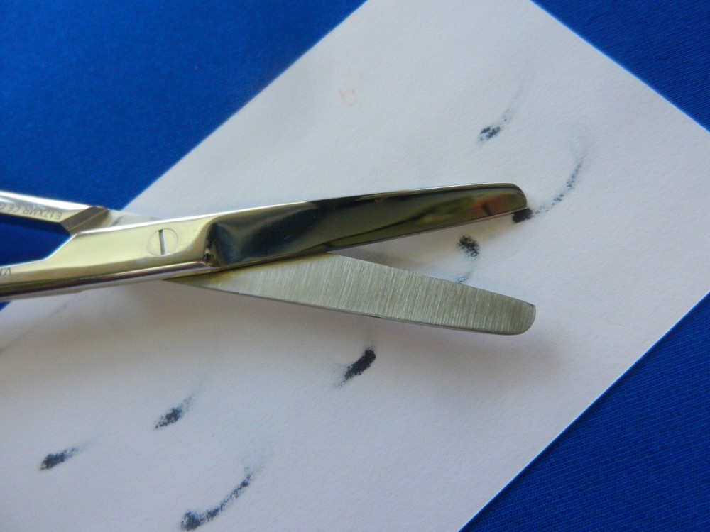 E3083 V. Mueller SU1723 Operating Scissors 6" Overall Length