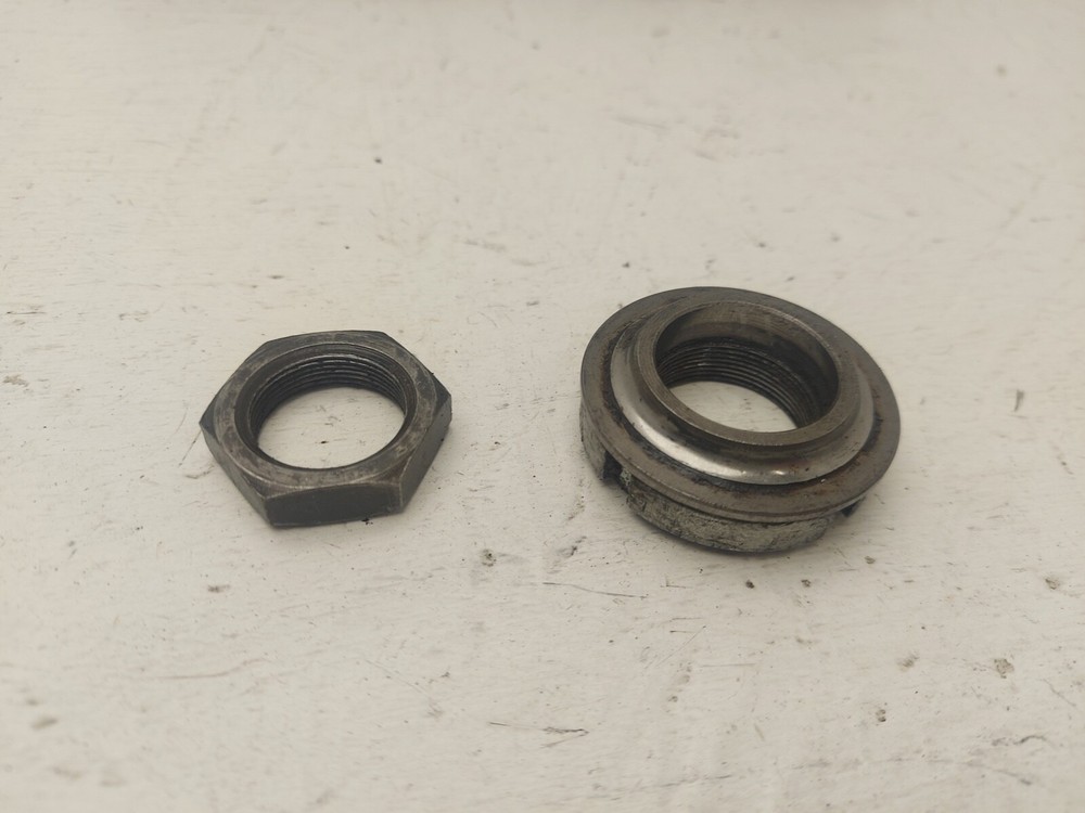 Kawasaki KMX 125 Steering Nut A*