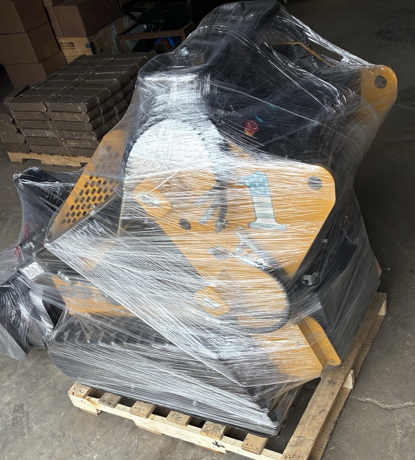 Mini Skid Steer Loader Stand-on AGT MX-CRT23/HP Gas Engine/New