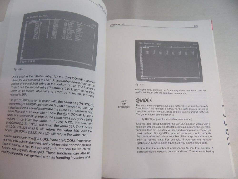 QUe Using Symphony Program Paperback 1984