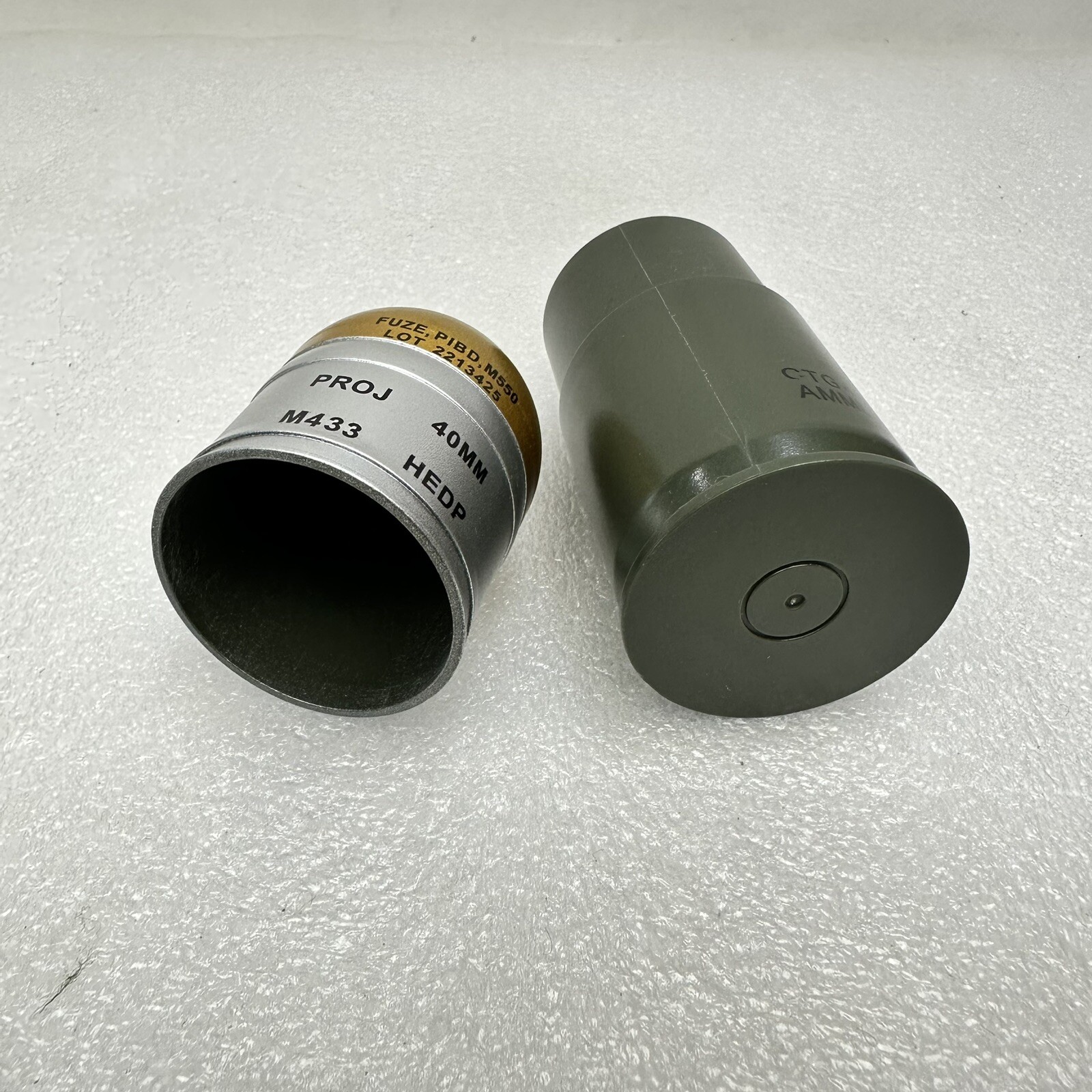 2 - Replica Inert 1:1 Scale 40MM HEDP M433 Fake Non Functional M203 M32A1 M320