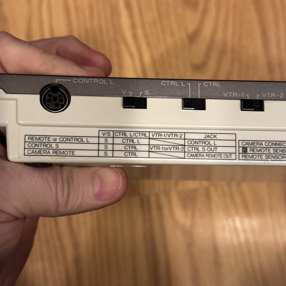 SONY VIDEO EDITING CONTROLLER RM-E100V