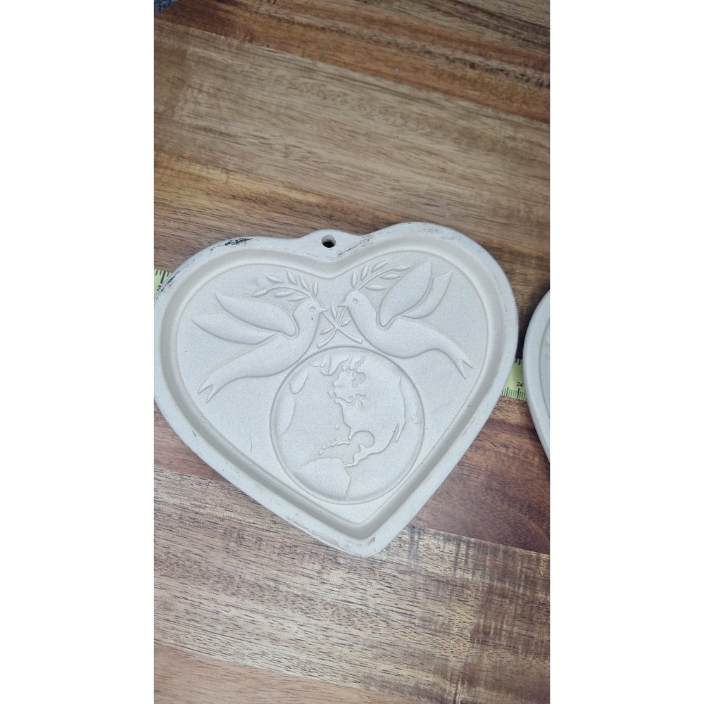 The Pamered Chef Stoneware