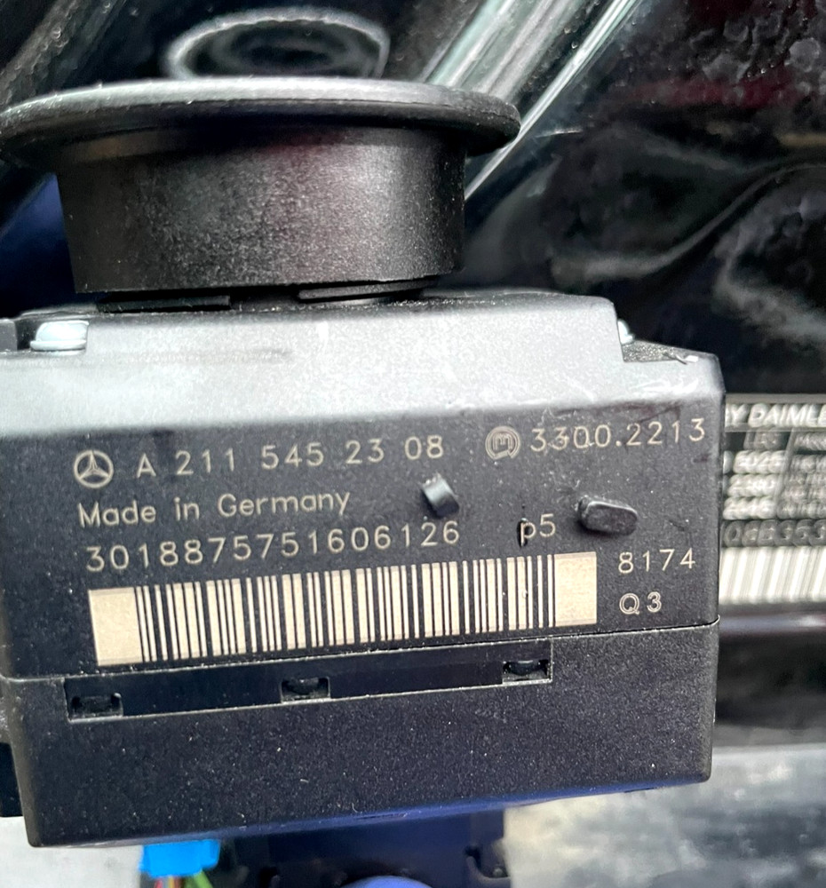 2008 Mercedes E Class Ignition Switch Control Module Unit OEM