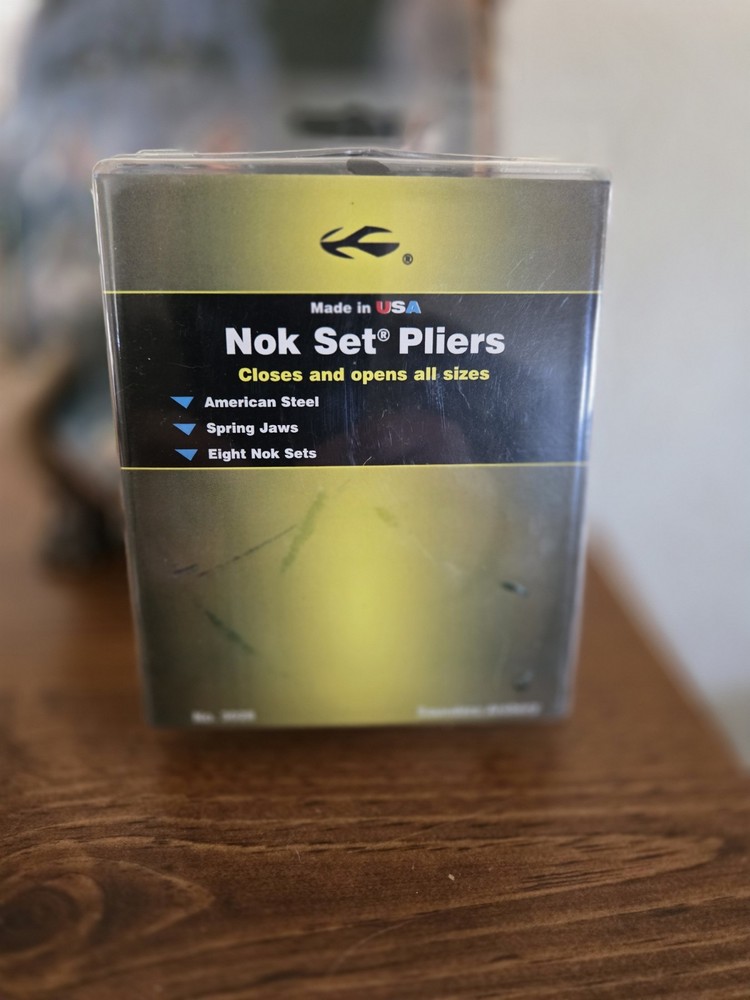 Saunders Nock Set Pliers