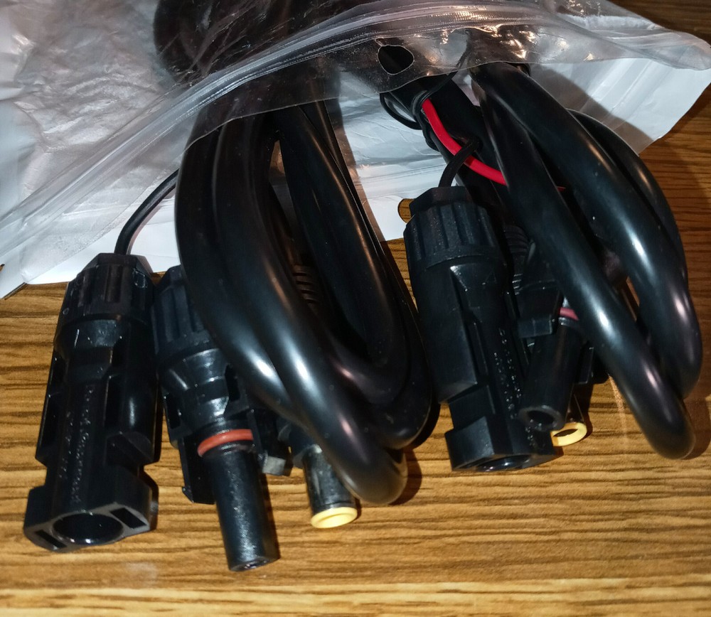 2 Pk TonGass Solar Panel Charging Cables New