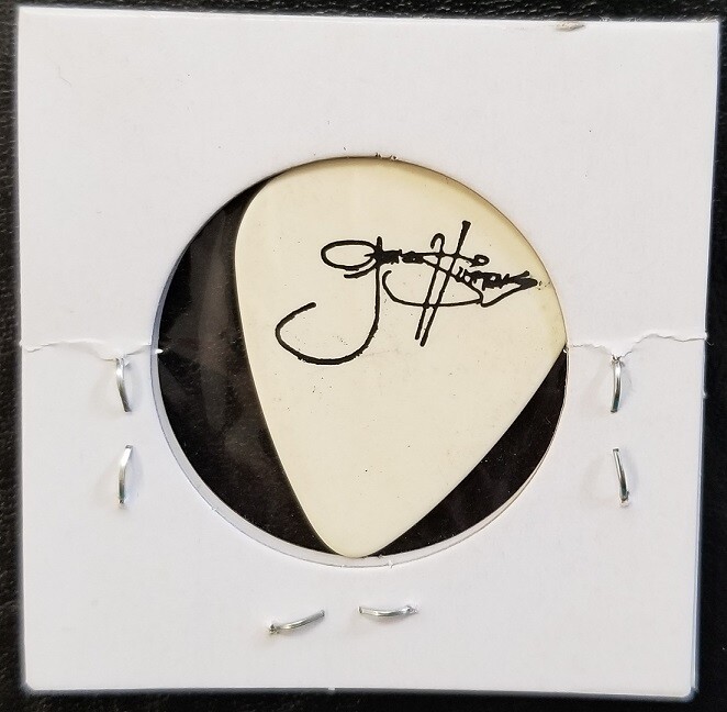KISS / GENE SIMMONS - VINTAGE 1979 DYNASTY CONCERT TOUR GUITAR PICK