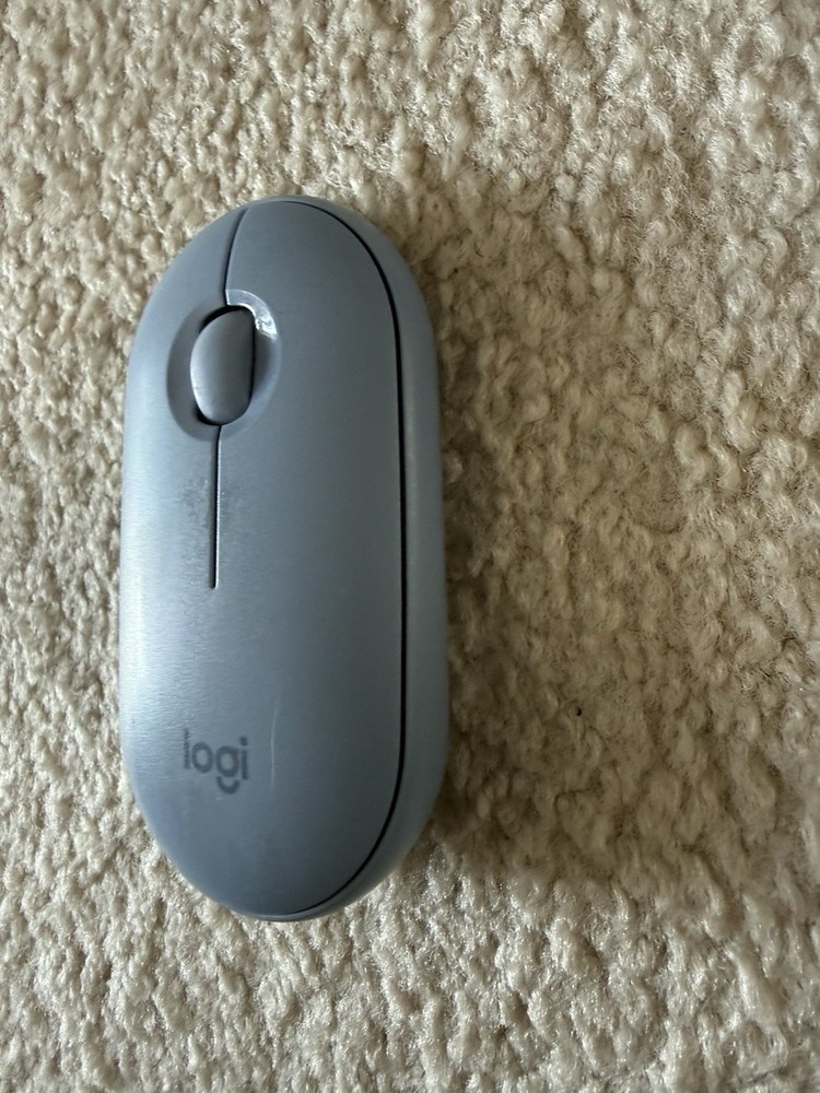 Logitech K850 Wireless/unify Bluetooth Keyboard With M350 Pebble Bluetooth Mouse