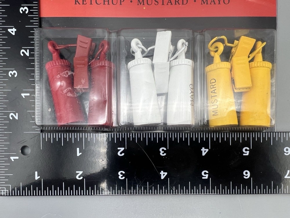 Tablecloth Weights & Mini Condiment Set Ketchup and Mustard