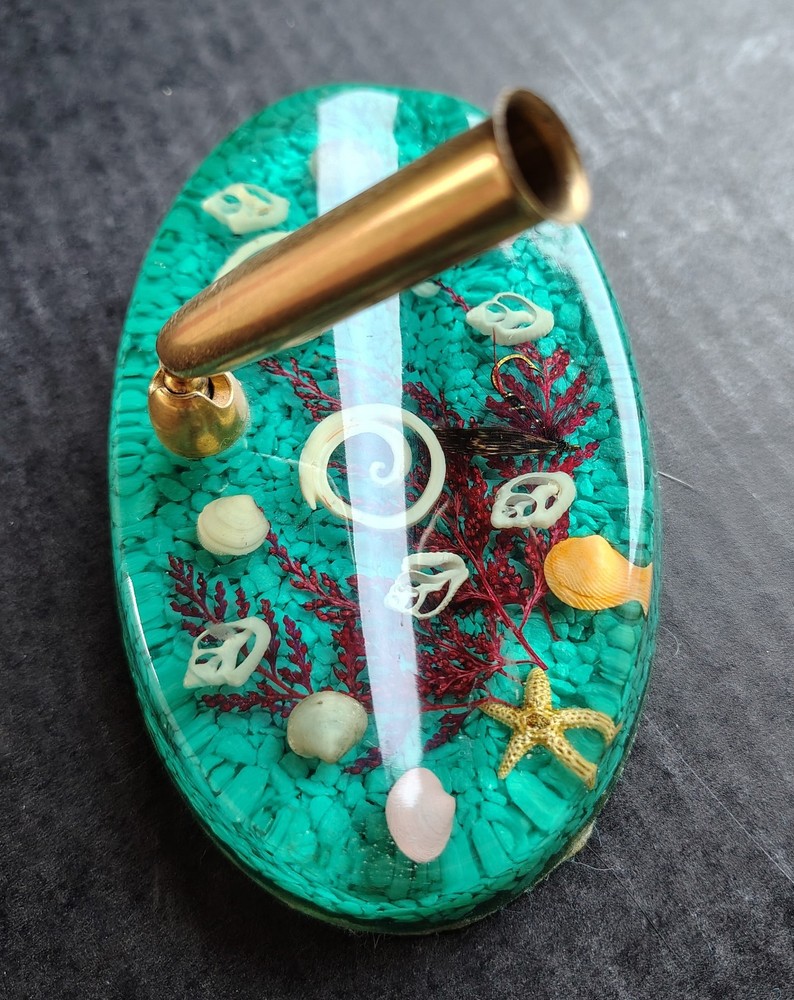 Vintage Lucite Pen Holder, Shell Design
