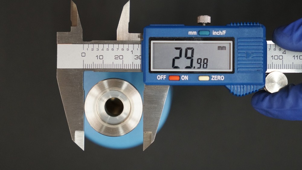 Millipore CDLD0212E Manometer, 0-2 Torr, 0-10VDC
