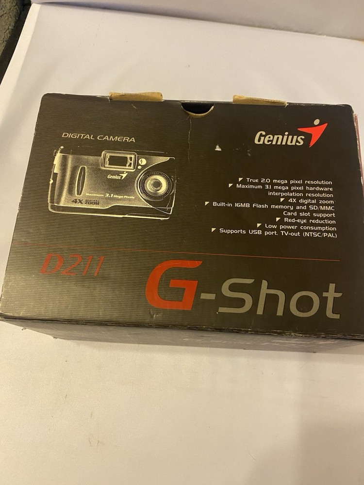 Genius G-shot D211 Digital Camera Boxed Tested Working D