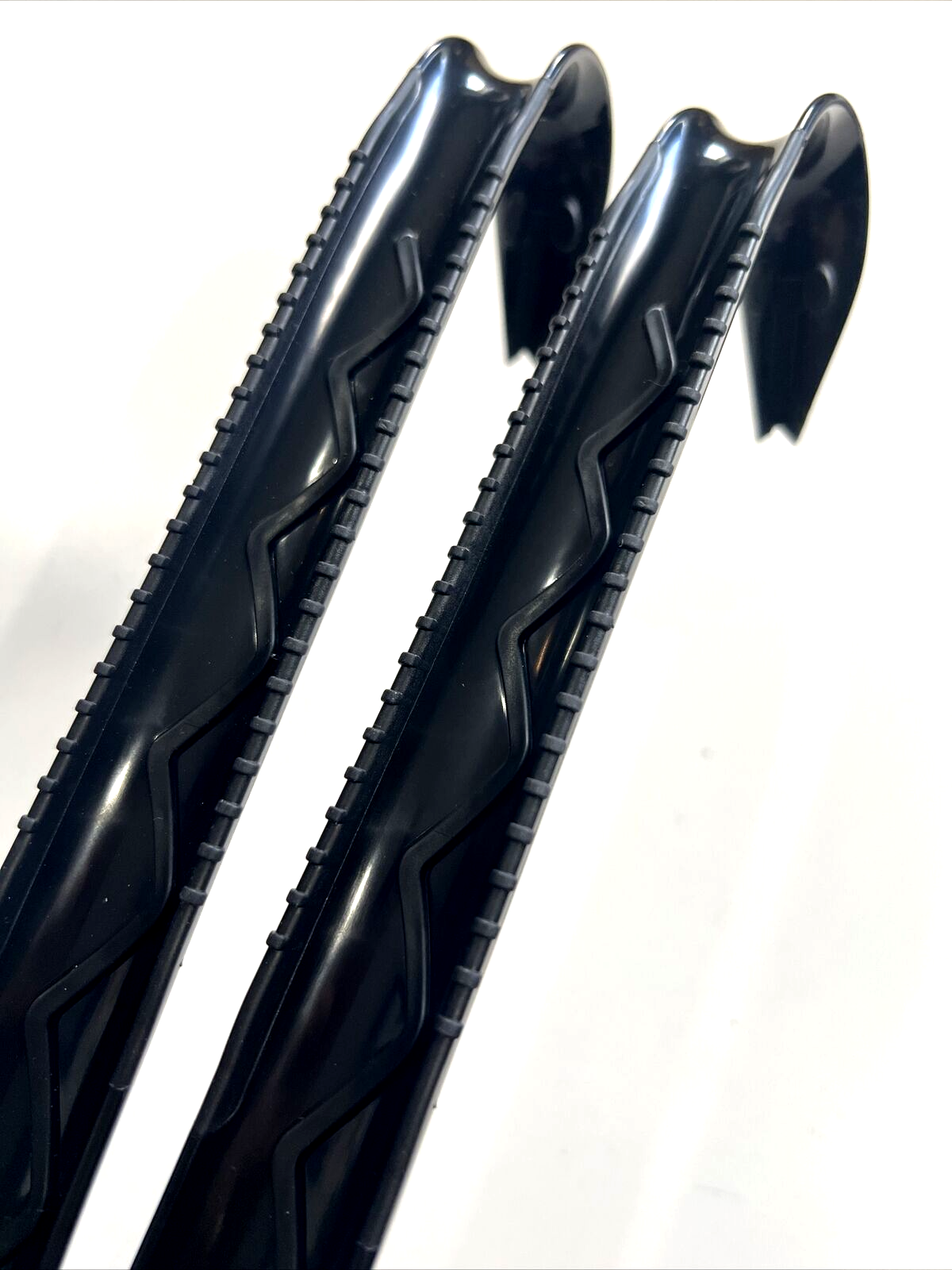 2 NEW Pack IKEA Like Style LONG HANDLE BLACK SHOE HORNS Rubberized Handle