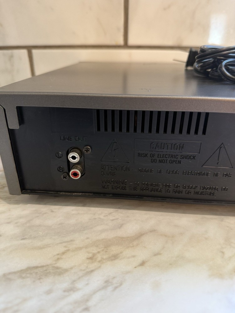 Video Concepts Model No CD 505 Compact Disc “Fast Shipping”