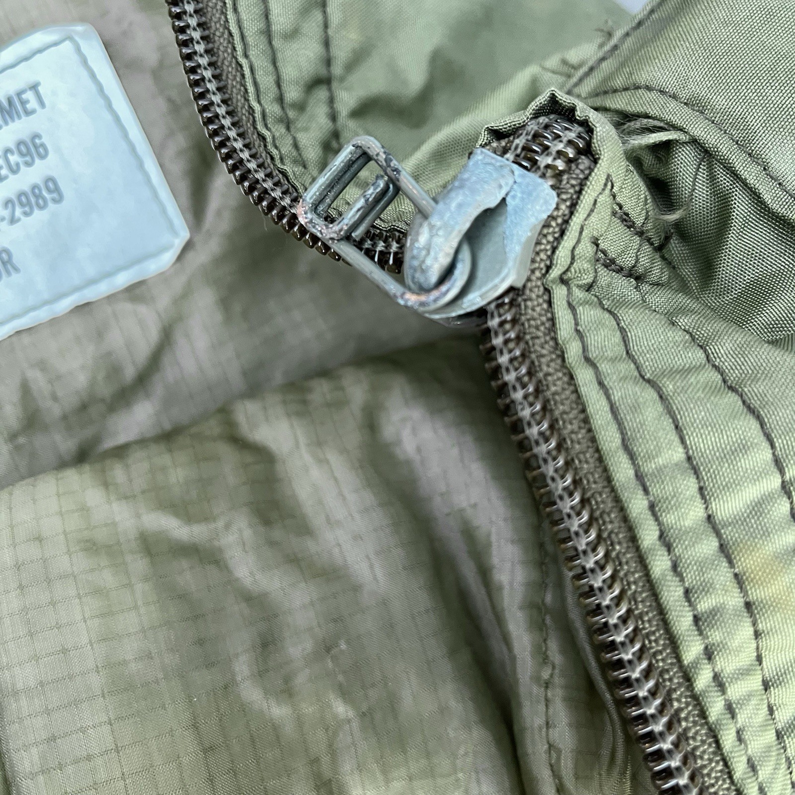 Vintage US Military Flyers Helmet Flight Bag 8415-00-782-2989 Unicor READ