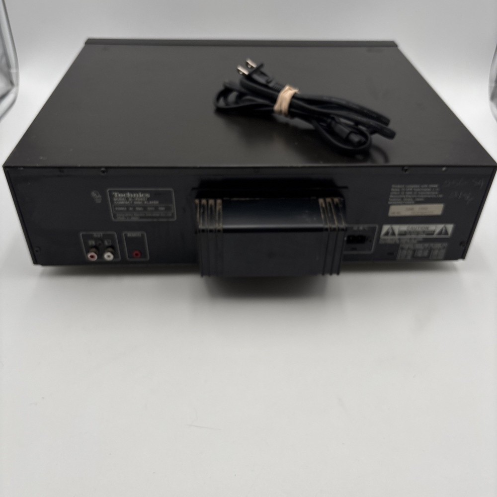 Technics SL-PD627 MASH Compact Disc Changer - 5 Disc - Black - Tested Working