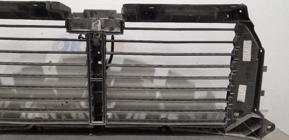 15 FORD F150 UPPER AIR SHUTTER 5.0L