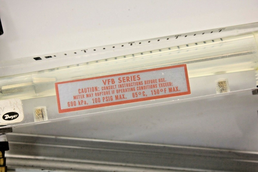 Dwyer Instruments Visi-Float Acrylic Flowmeter VFB-85-SSV Range 0.5-2.0 GPM