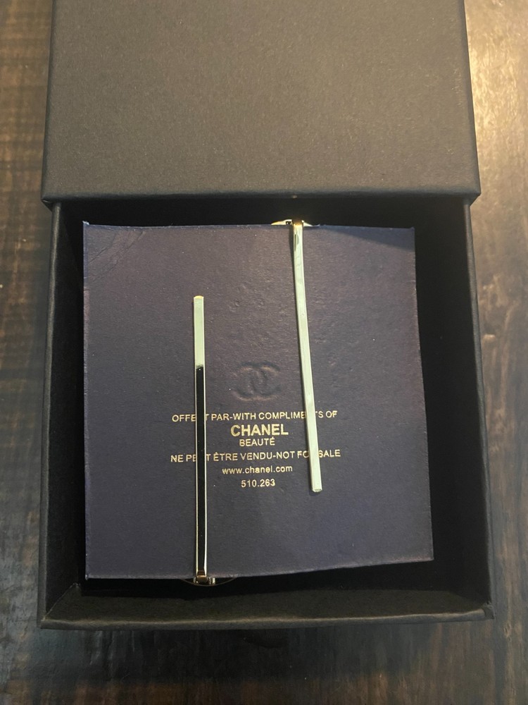 Chanel Beaute Gold Bobby Pin Set New