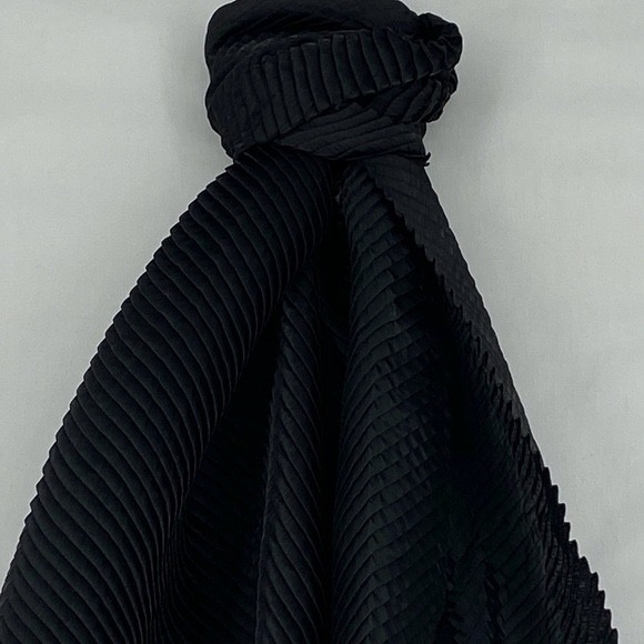Calvin Klein Womens One Size Evening Wrap Scarf Pleated Black Rectangular