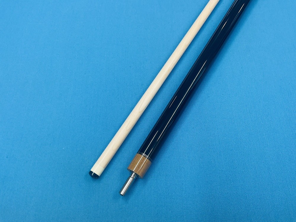 LONGONI BREAK CUE HURRICANE WITH KAMUI HARD TIP.