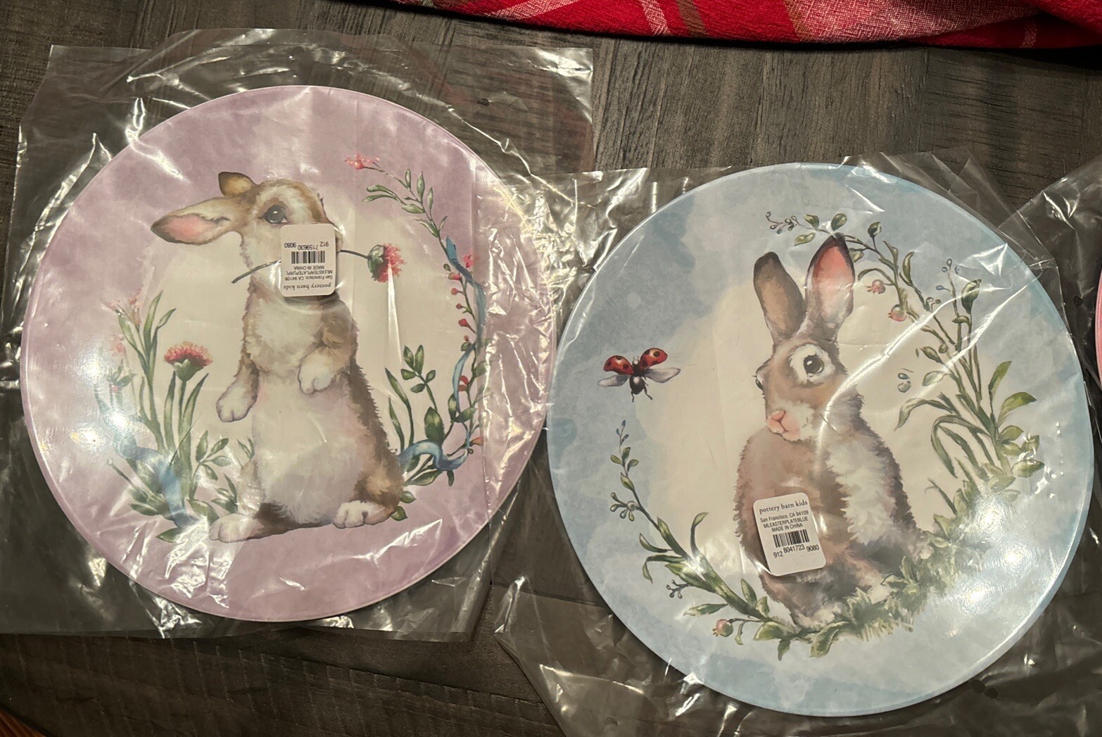 Pottery Barn Disney PLATE Rabbit Easter 🐣 holiday Party gift BUNNY Love SET 4 !