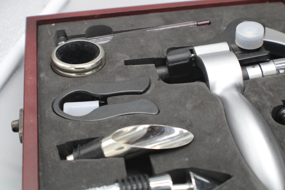 Wine Kit Set in Wooden Box
