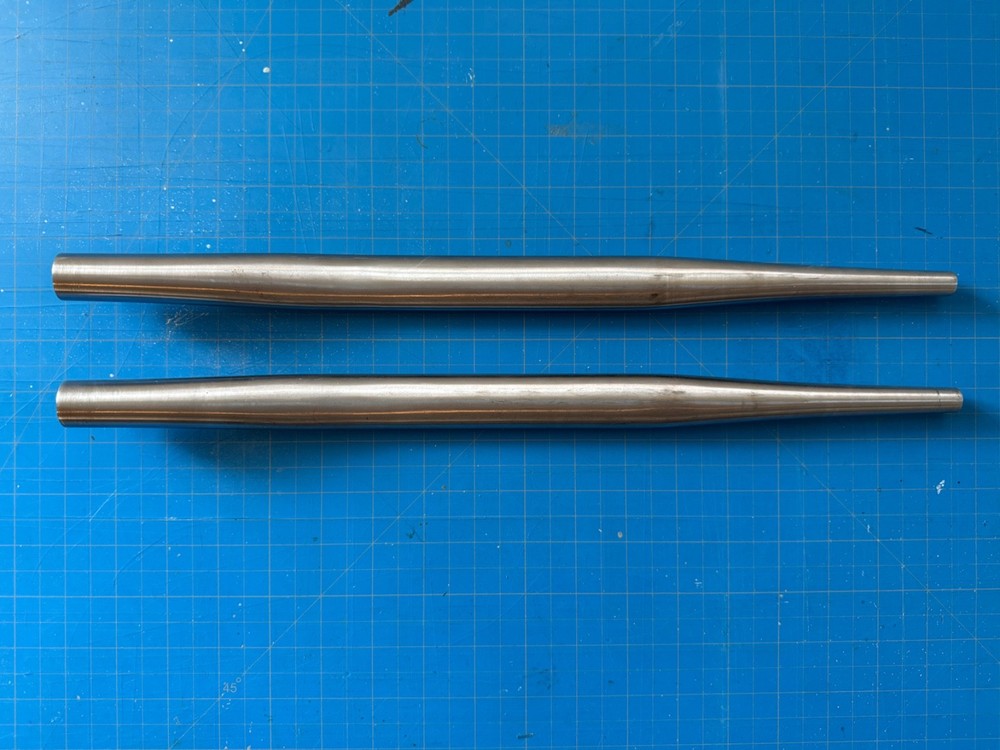Round Oval Round Chain Stays