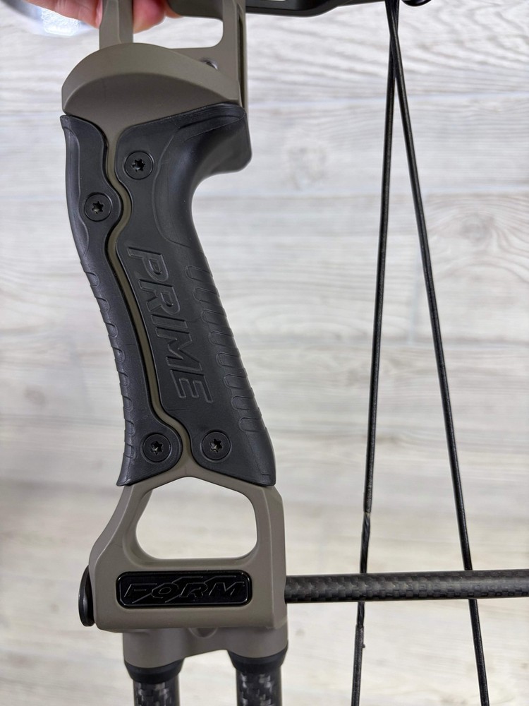 Prime Form 30 60-70# Right Hand Morel 29"