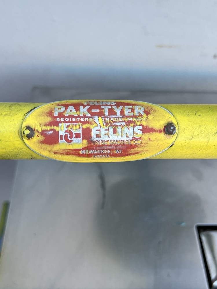 Felins Pak-Tyer 2000-6 Semi-Automatic Tying Machine/ Tested , Works