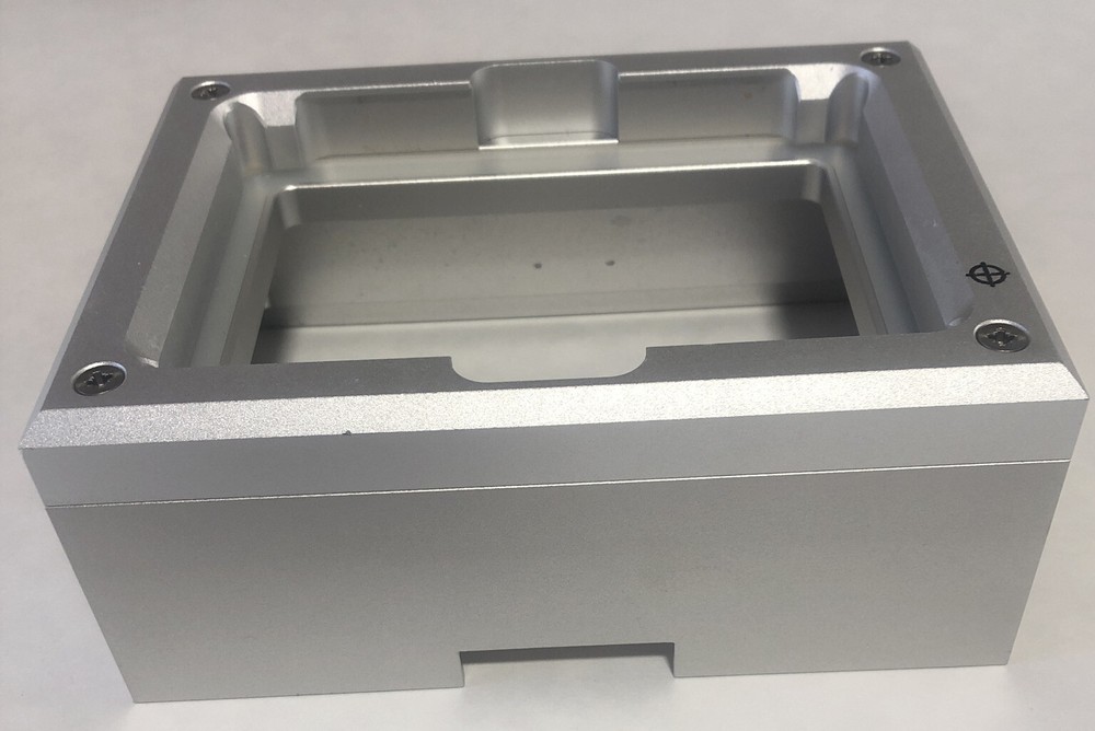 Qiagen Vacuum Manifold Upper Top