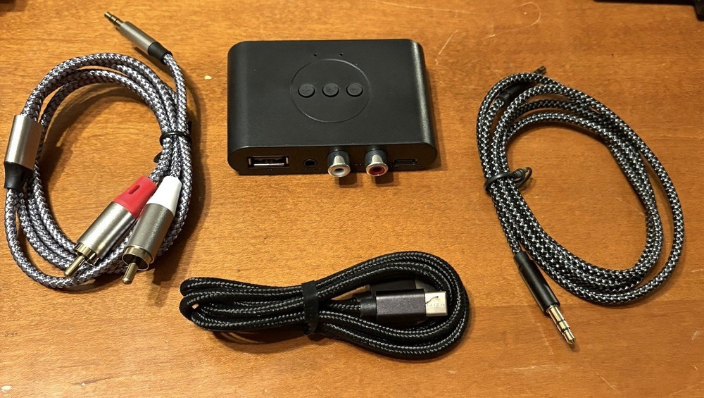 Bluetooth 5.0 Audio Receiver NEW With All Cords Needed