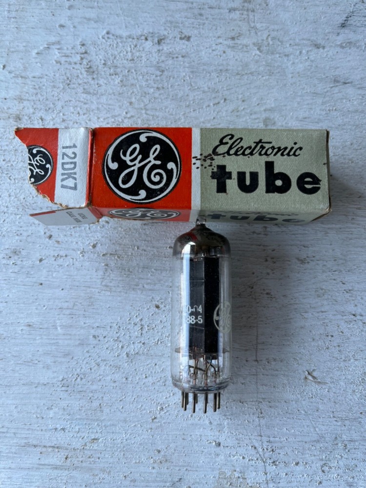 12DK7 NOS Tube Tested
