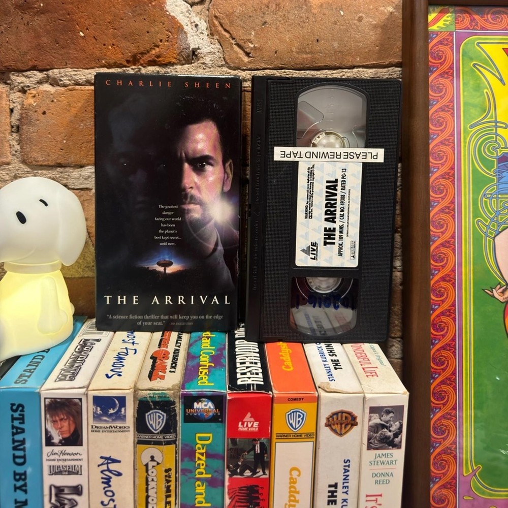 1996 DAVID TWOHY'S THE ARRIVAL VHS