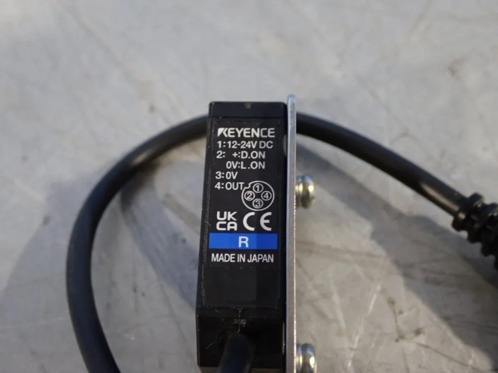 KEYENCE PHOTOELECTRIC SENSOR PZ-G51EP