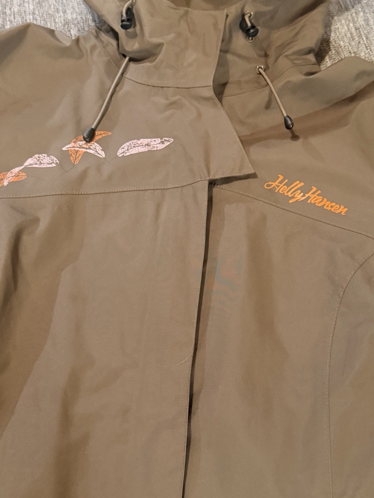 Helly Hansen Shell Rain Jacket Brown w/ Pink Feather Detail Youth Sz L Women’s S