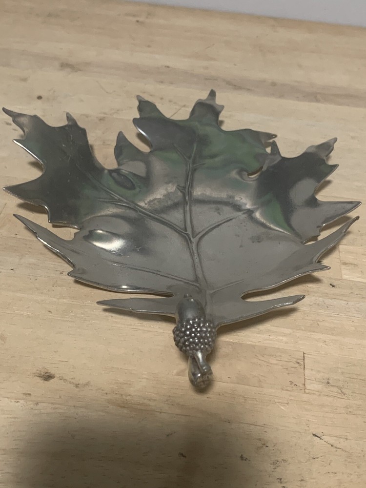 Vegabond Forrest Leaf Dish 9” by 7 1/2”