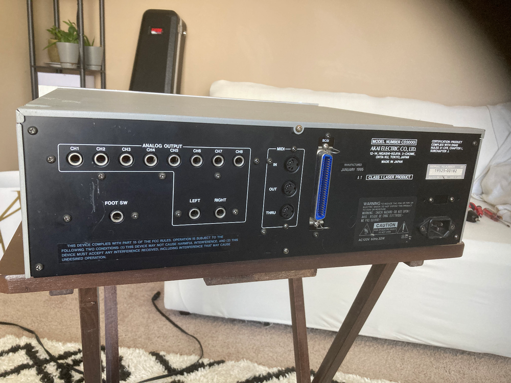 Akai CD3000i Sampler NEW DISPLAY SCSI, WORKING CD