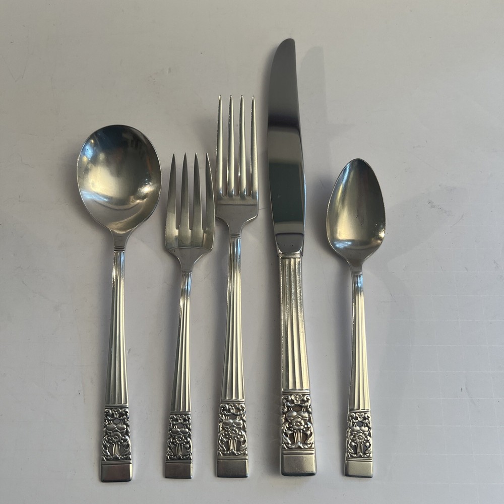 Art-deco 5 Pc Place Setting Oneida SILVERPLATE CORONATION Silverware ca. 1936