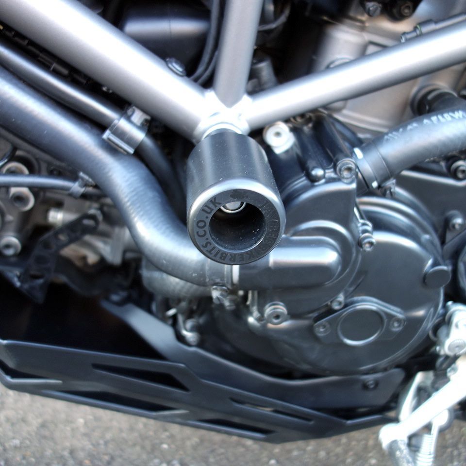 Ducati HYPERSTRADA 821 2013-2015 CRASH PROTECTION PUCKS KNOBS OGGYS FRAME SLIDER
