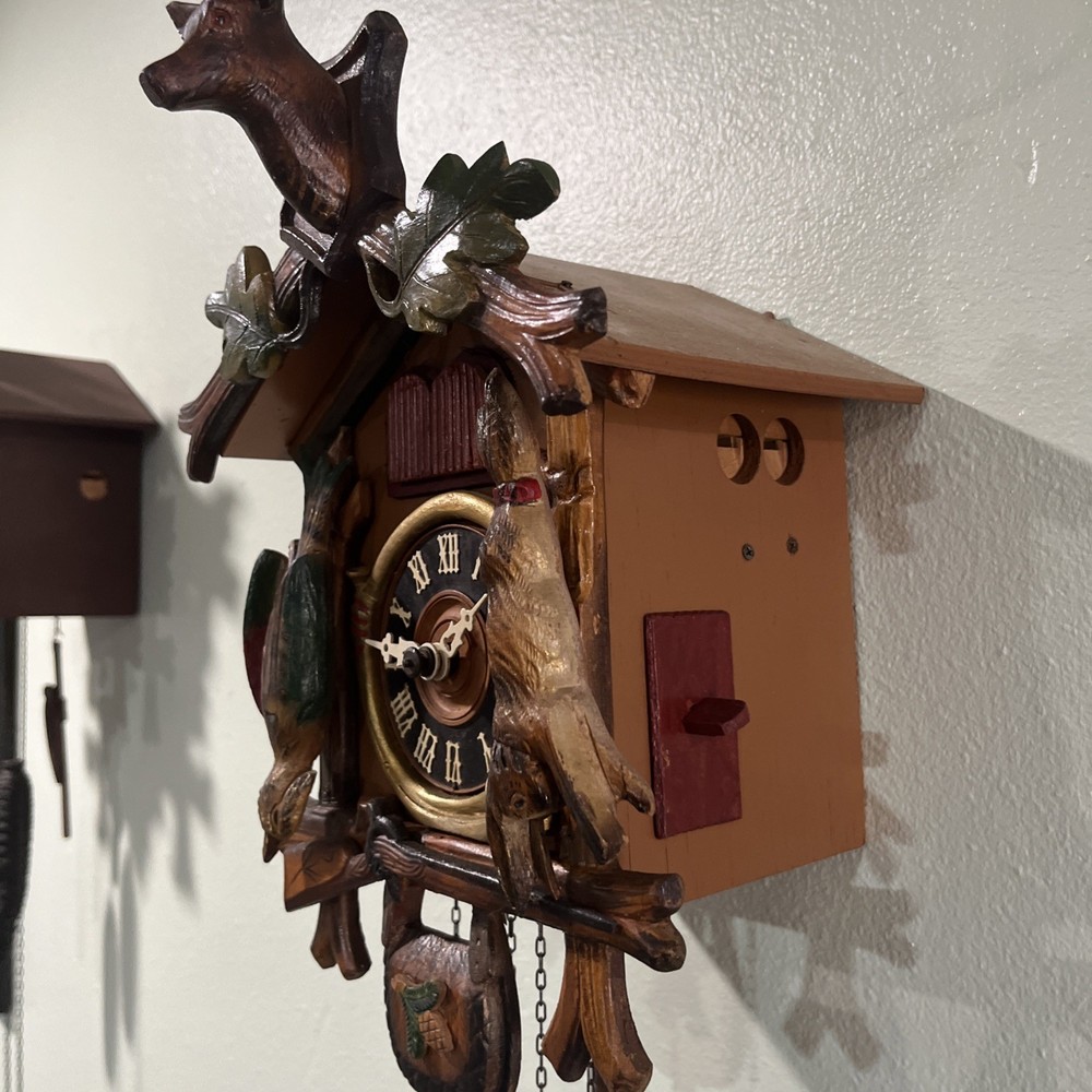 Black Forest Cuckoo Clock Deer-head in working order.