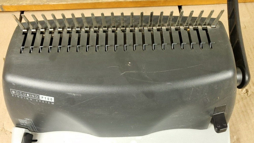 GBC Docubind Binding Machine Paper Comb Punch Binder P100
