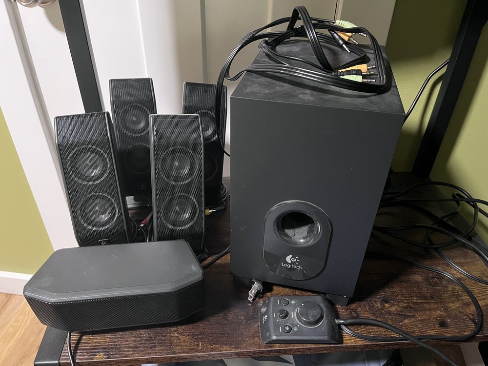 Logitech X-540 5.1 Surround Sound Computer Speaker System Subwoofer Control Pod